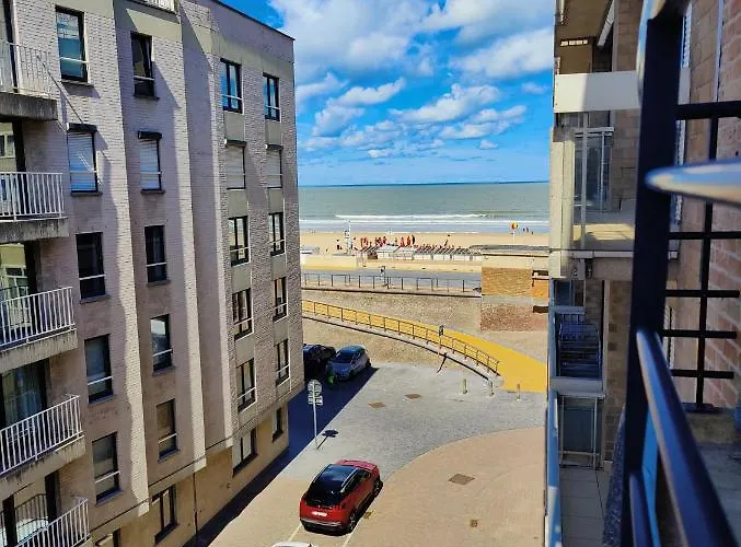 Nieuw Modern Appartement Vlakbij Strand